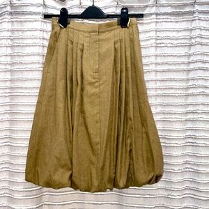 Balloon style skirt w pockets, high waist